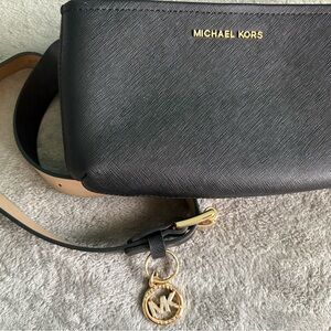 Michael Kors Black Belt Bag 🖤